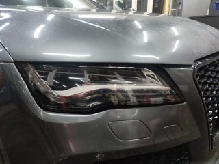 Затемнение и бронирование передних фар Audi Q7