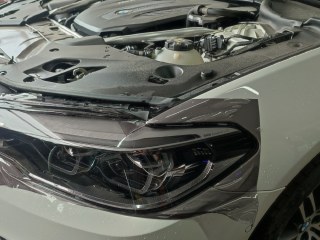 Тонировка и защита оптики автомобиля BMW