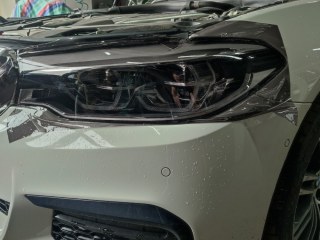 Тонировка и защита оптики автомобиля BMW