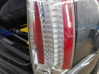 Затемнение задних фонарей Cadillac Escalade полиуретаном