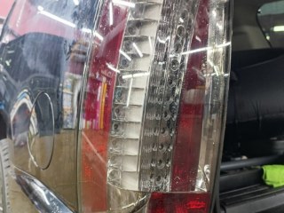 Затемнение задних фонарей Cadillac Escalade полиуретаном