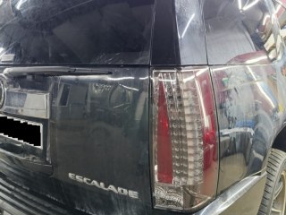 Затемнение задних фонарей Cadillac Escalade полиуретаном