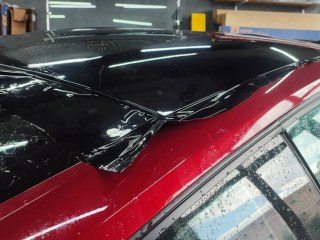 Обтяжка крыши Camaro в черный глянец