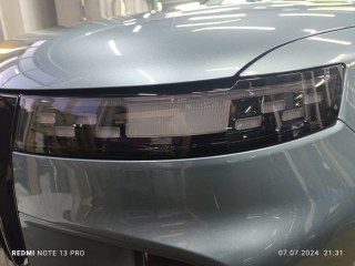 Тонирование оптики полиуретаном на китайском авто