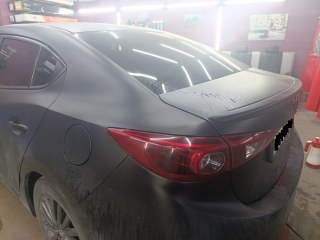 Тонирование и защита задних фар Mazda