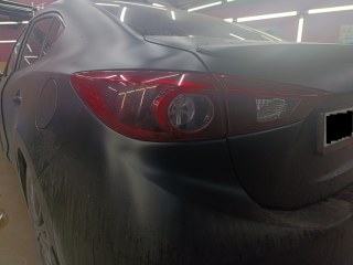 Тонирование и защита задних фар Mazda