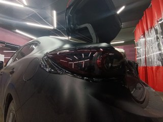 Тонирование и защита задних фар Mazda