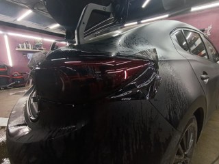 Тонирование и защита задних фар Mazda