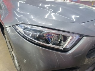 Полная оклейка всей оптики Mercedes