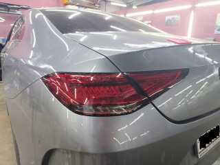 Полная оклейка всей оптики Mercedes