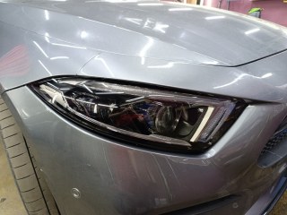 Полная оклейка всей оптики Mercedes